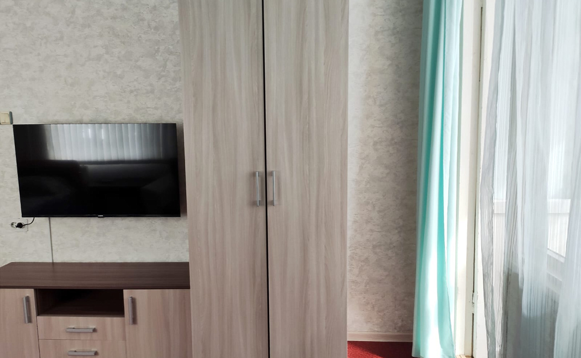 1-но комн квартира в центре п Лазаревское. 1-но комн кв у жд. Лазаревское