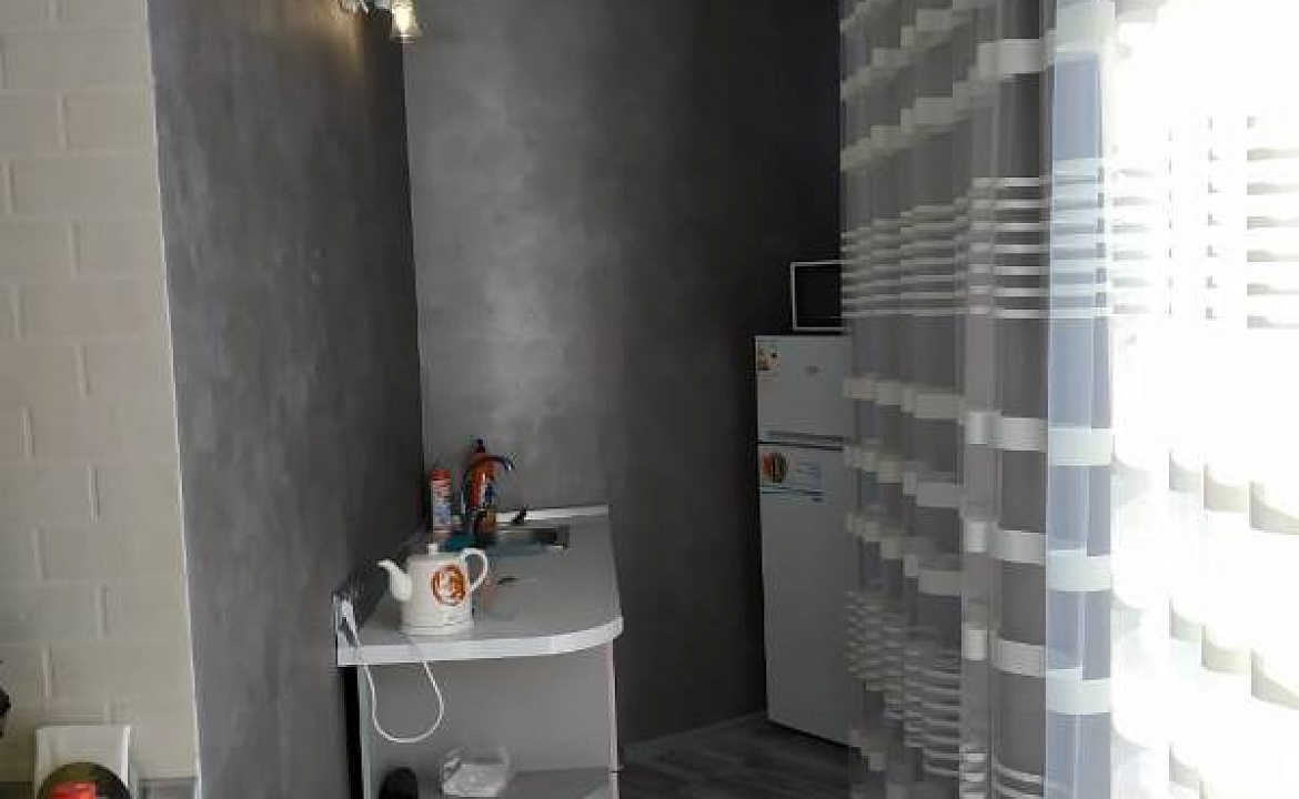 Апартаменты (1-комнатная квартира - студия). Квартира в многоквартирном доме "Апартаменты у моря". Севастополь