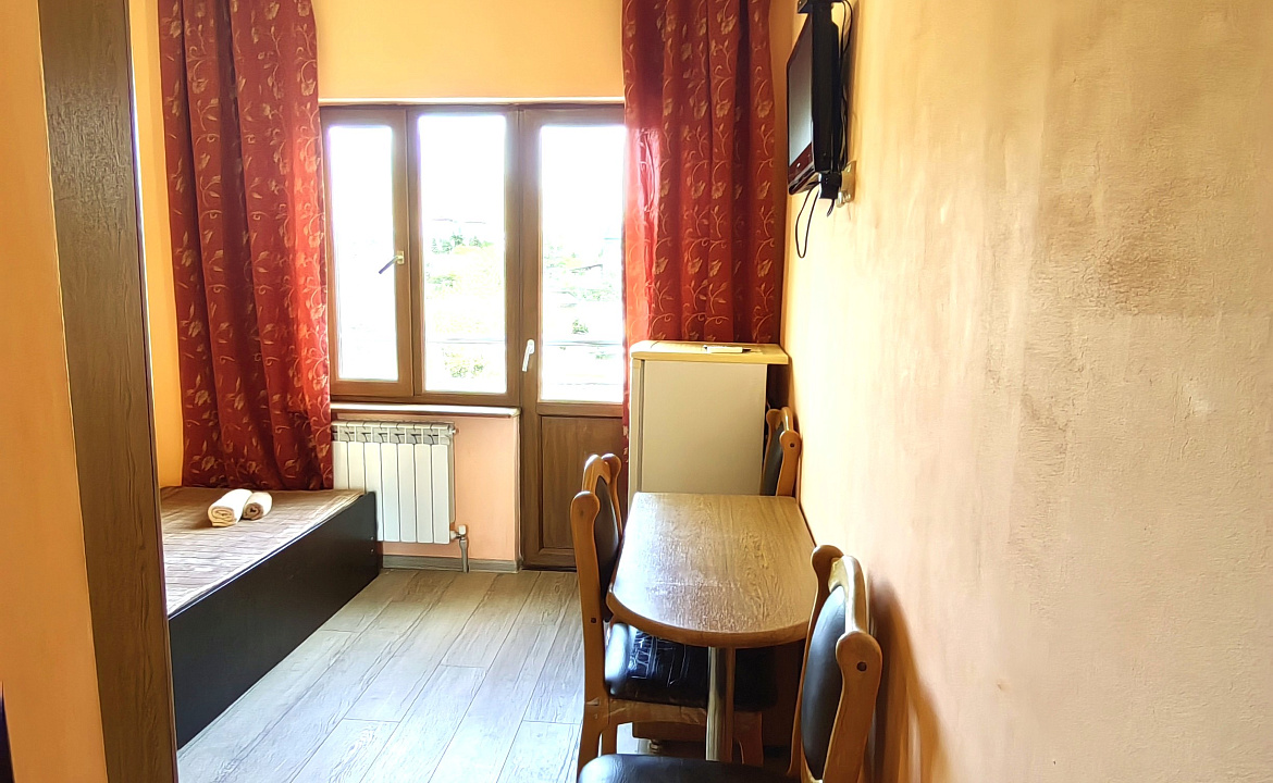 Трехместный номер «Комфорт». Гостевой дом "Цитрус". Лазаревское