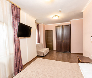 Трехместный Стандарт. Гостевой дом Замок у Моря. 