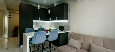 Квартира в многоквартирном доме Просторный апартамент с видом н а море и горы