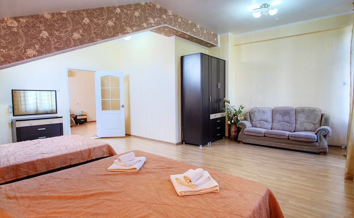 АПАРТАМЕНТЫ. Гостиница "Континент". Анапа