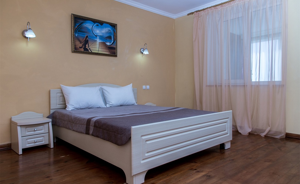 Апартаменты семейные с видом на море. Гостевой комплекс "Чижик Пыжик". Никита