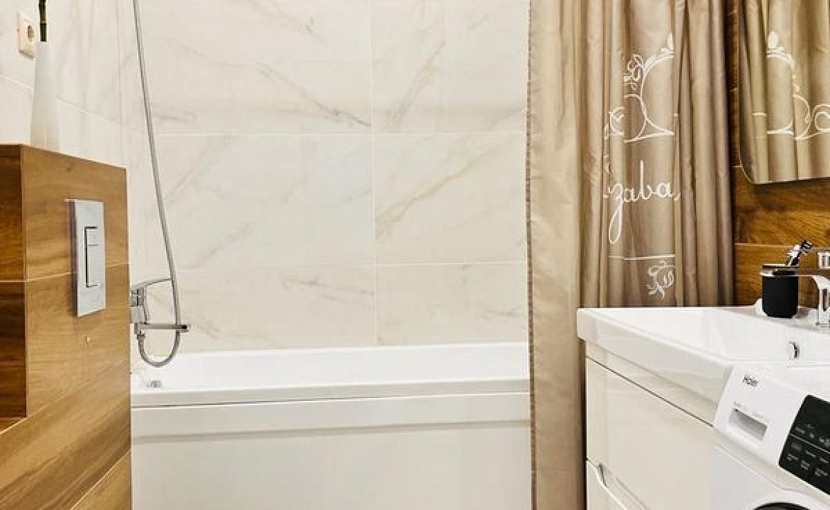 1-комнатная квартира. Квартира в многоквартирном доме Апартаменты на Просторной. Голубая бухта