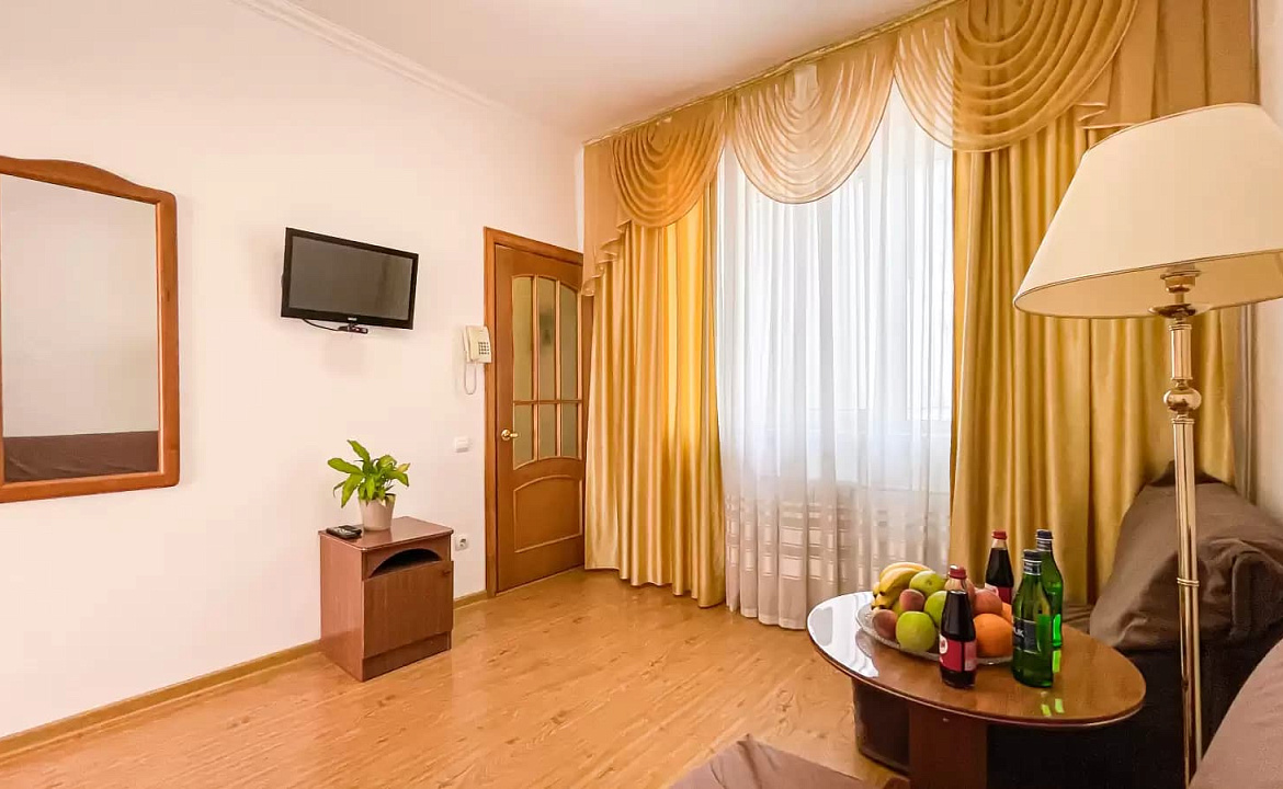 2-х комнатный 5-и местный полулюкс. Мини-отель "Ардо". Анапа