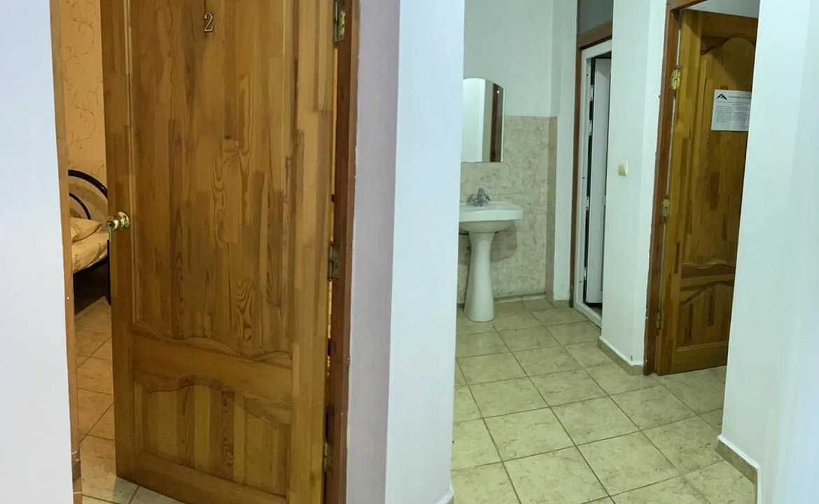 Семейный 3-х комнатный номер. Гостевой дом Белые скалы. Лазаревское