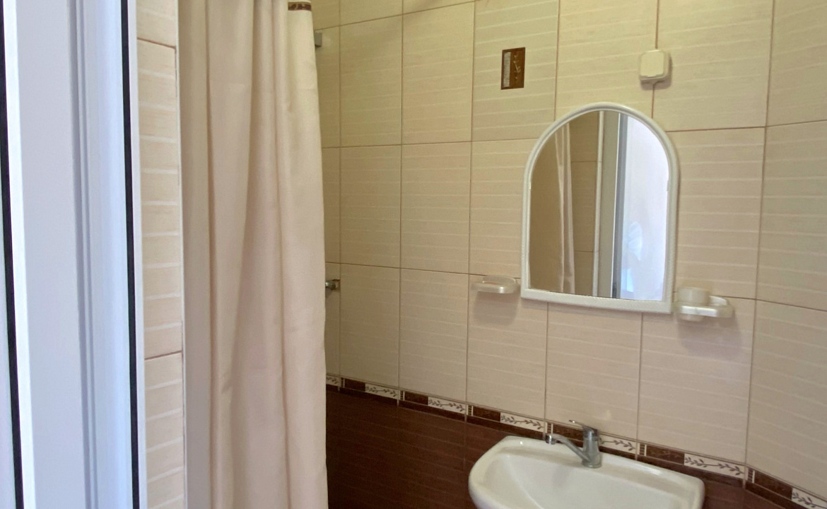 Комфортный трехместный номер. Гостевой дом Гостевой дом «Алина». Анапа