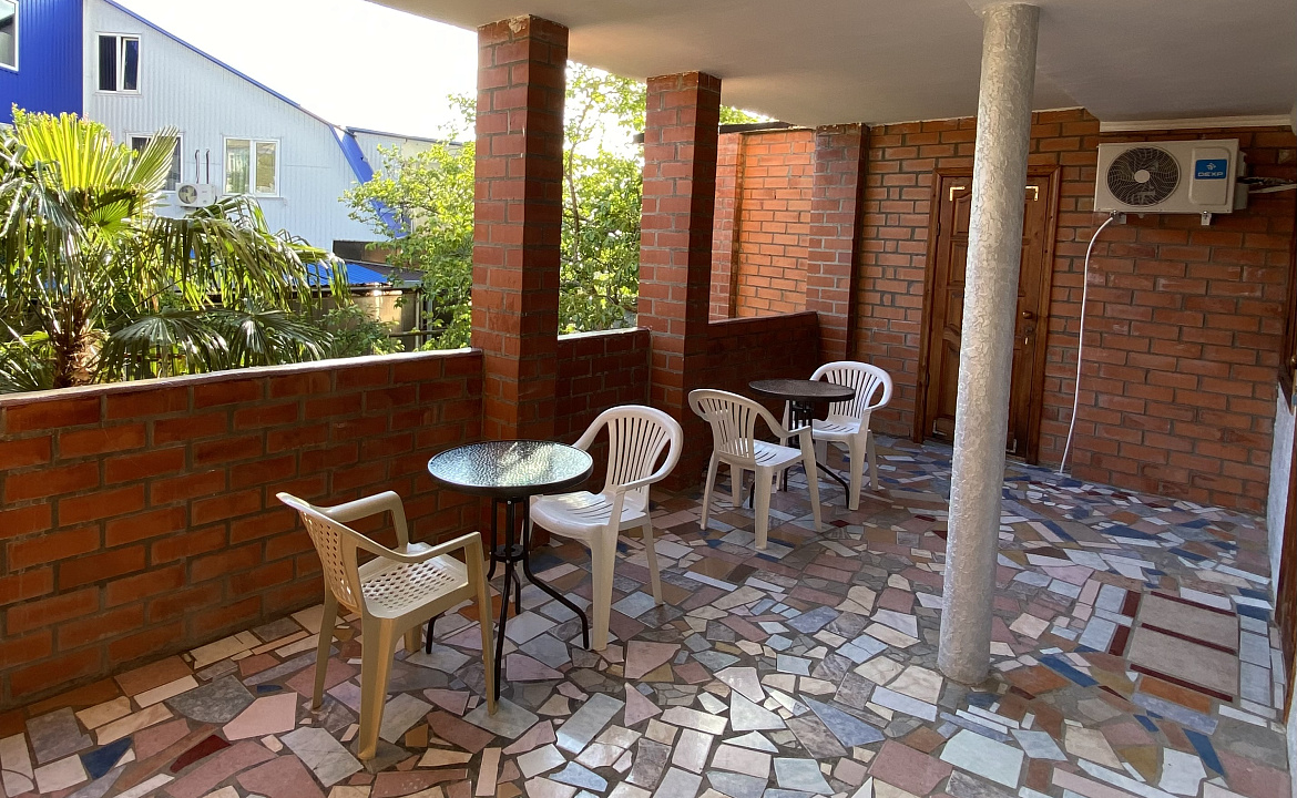 Двухместный номер «Стандарт» с открытой верандой. Частный сектор Анастасия на Айвазовского 7. Лазаревское