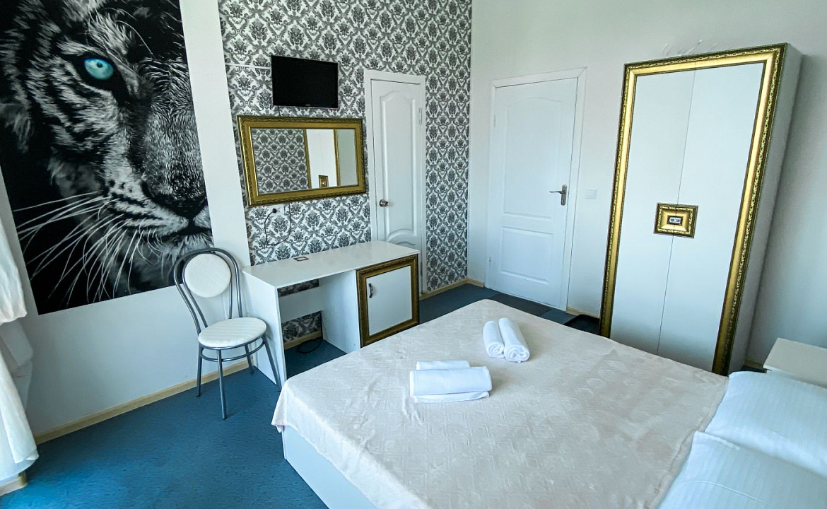 Комфорт 2х местный с балконом. Гостевой дом Волна. Нижнее Джемете