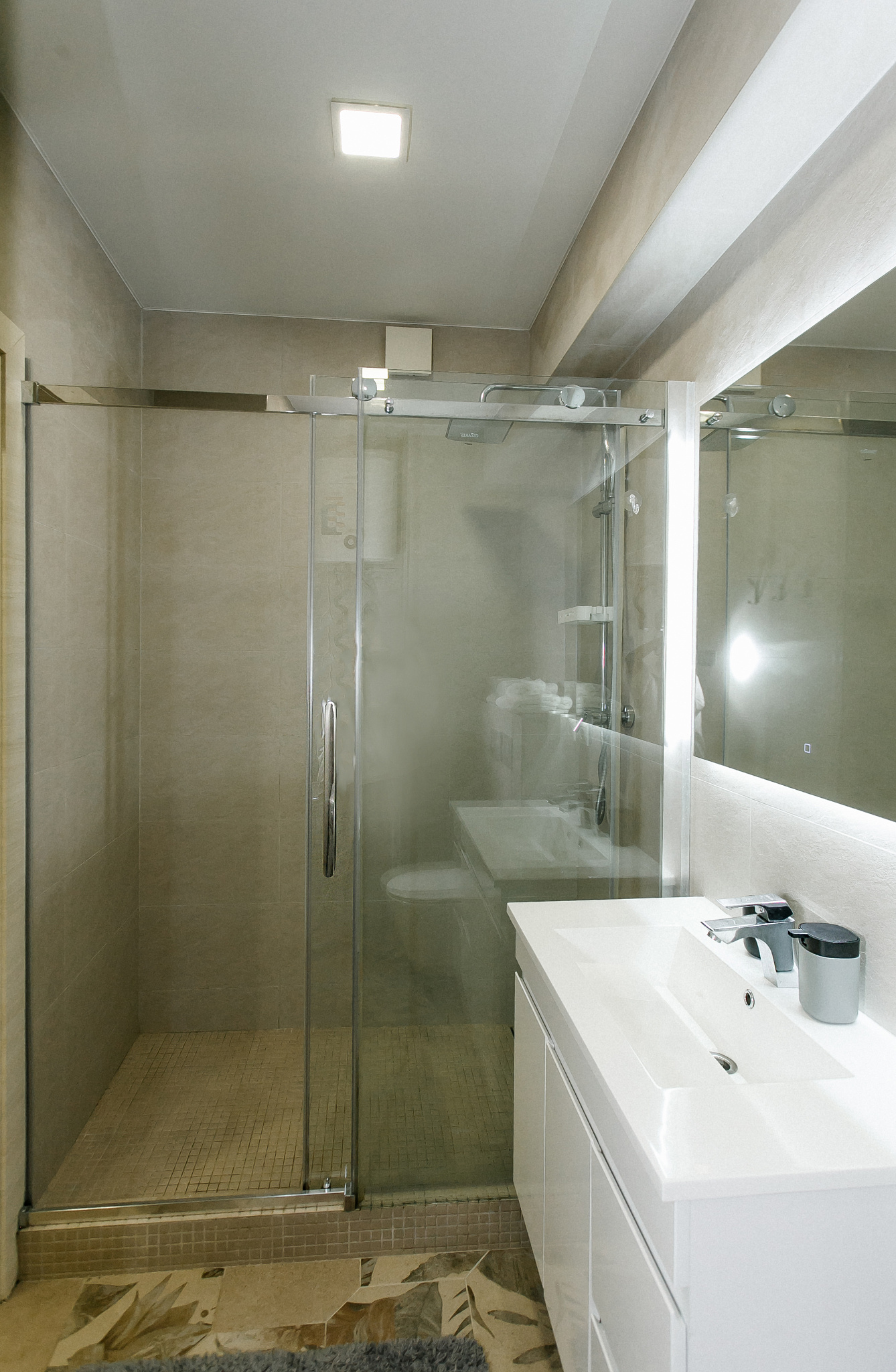 . Квартира в многоквартирном доме Просторная квартира на первой береговой. Дагомыс