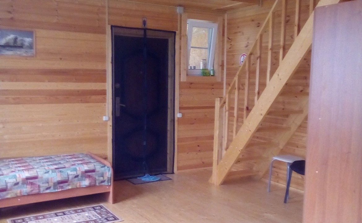 1/2 коттеджа. Коттедж "МОРСКОЙ БРИЗ". Голубицкая