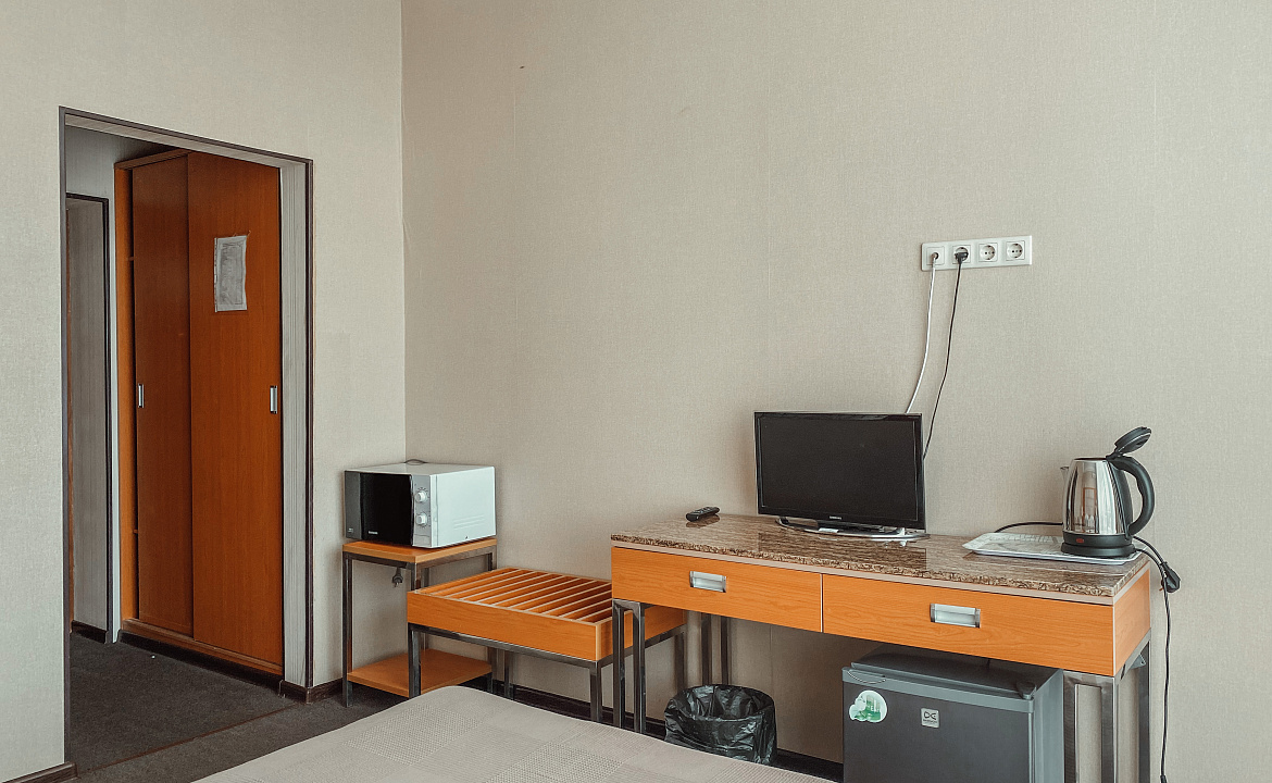 Стандарт с двуспальной кроватью. Отель Апартаменты Волна. Сочи