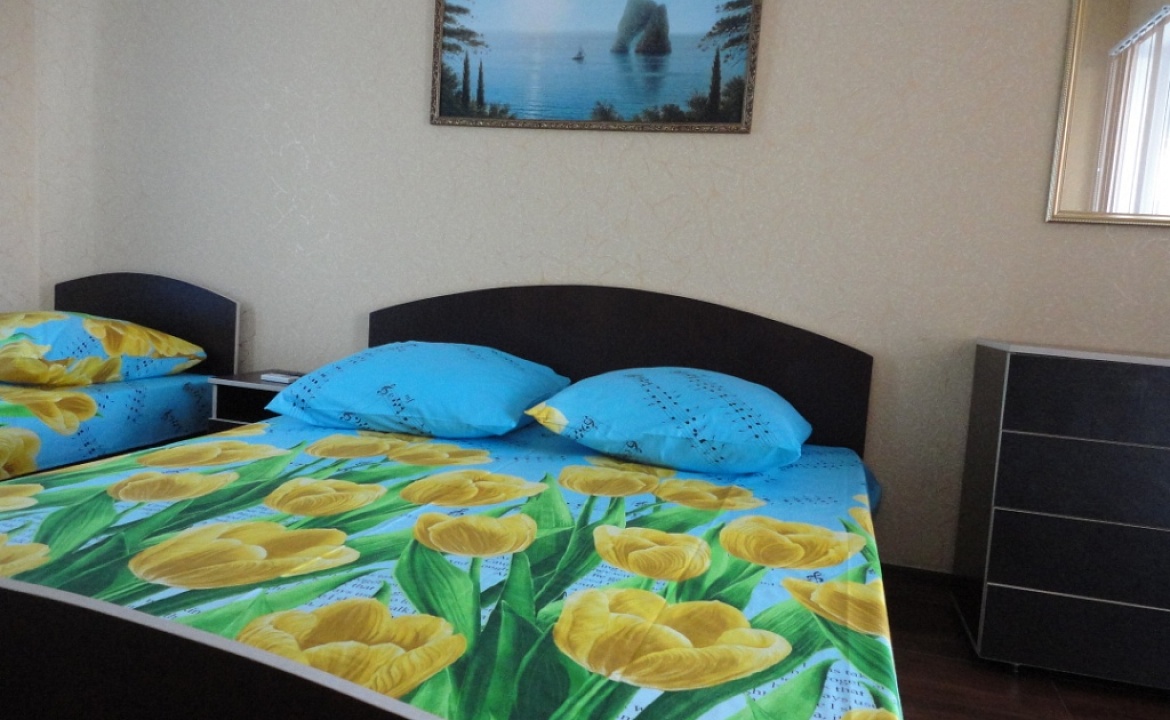 3х местный стандарт. Гостевой Дом Ошале. Орджоникидзе 3х местный стандарт. Гостевой Дом Ошале. Орджоникидзе