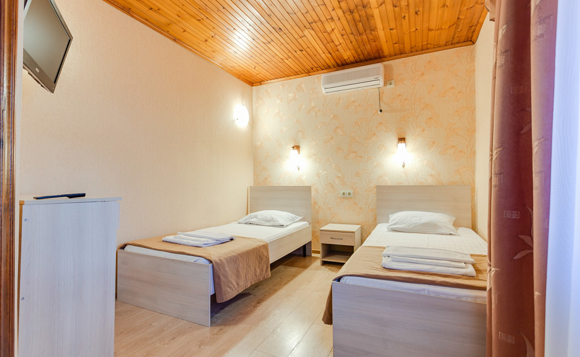 Летний коттедж Корпус 1. Гостевой дом "Олива". Анапа