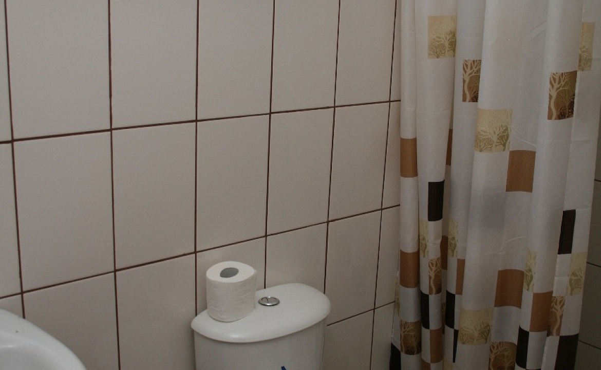 Двухкомнатный номер со своей кухней. Гостевой дом 7Я. Голубицкая