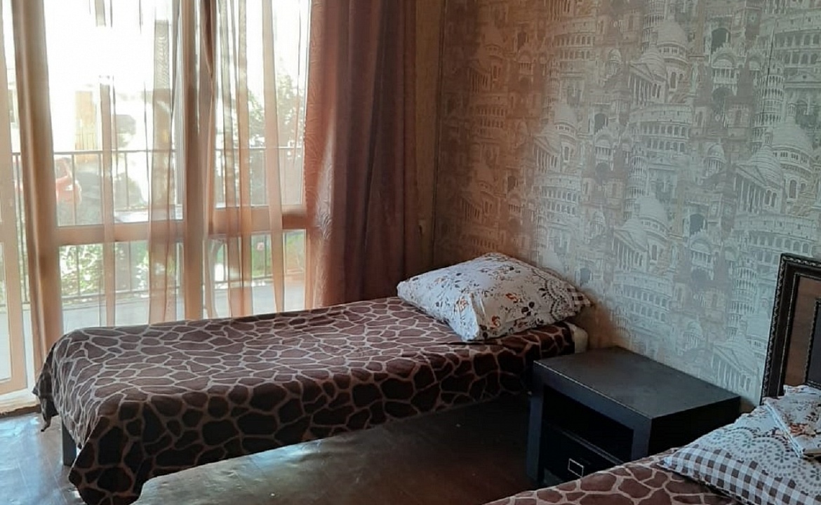 Трехместный номер. Гостевой дом Декабристов 147а. Лоо