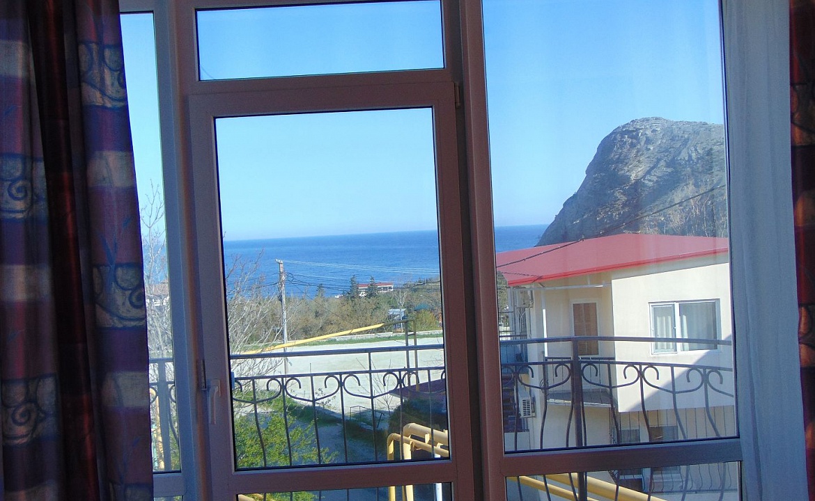 Четырехместная двухкомнатная студия 