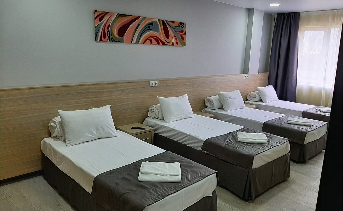 Двухкомнатные Апартаменты (большая семья). АПАРТ-ОТЕЛЬ «ЛЕРО». Керчь