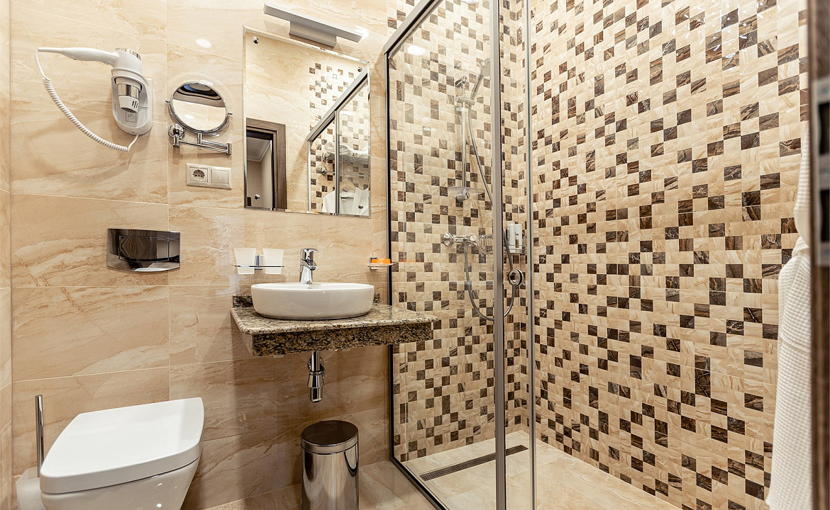 Люкс семейный. Отель «Южные Ночи». Кабардинка