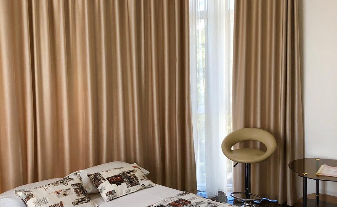 Круглый видовой номер. Отель Апарт отель "Дуэт". Ялта