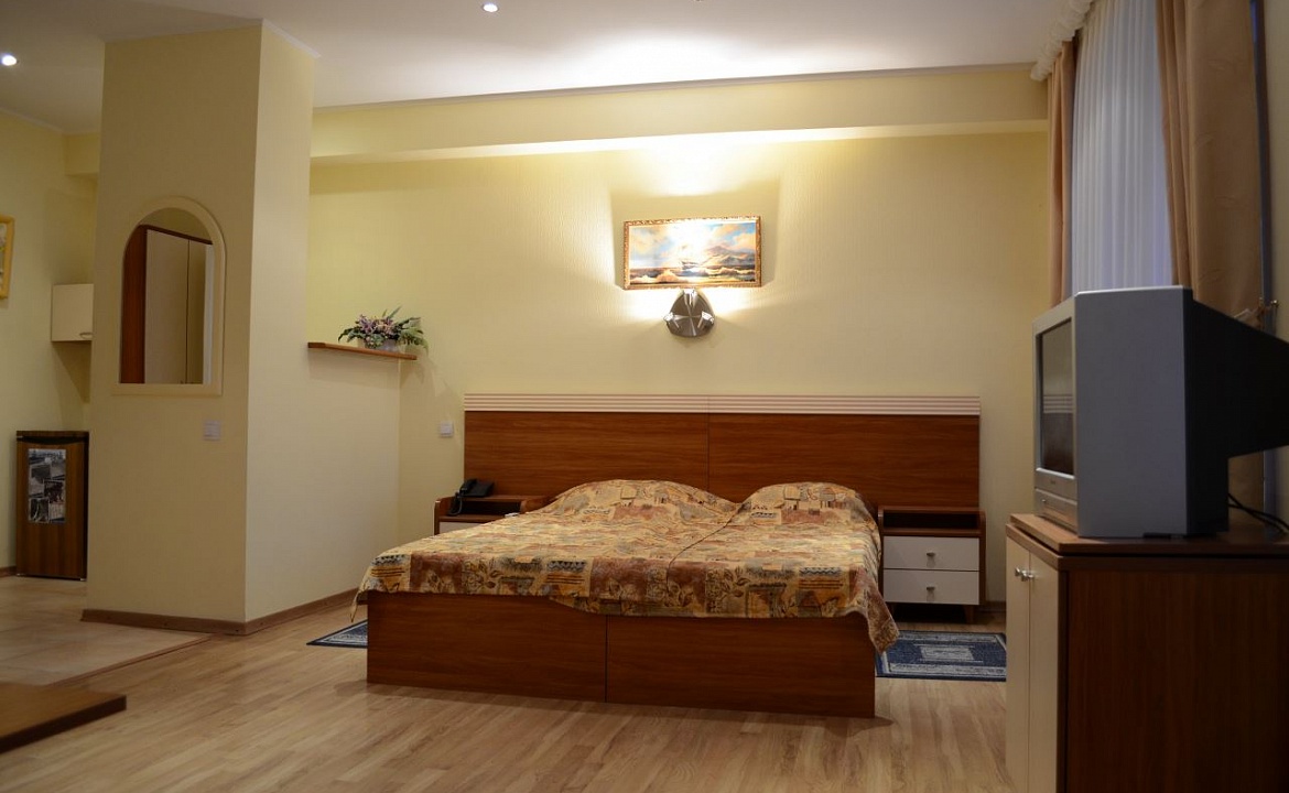 Номер Люкс. Отель «Каравелла». Алушта