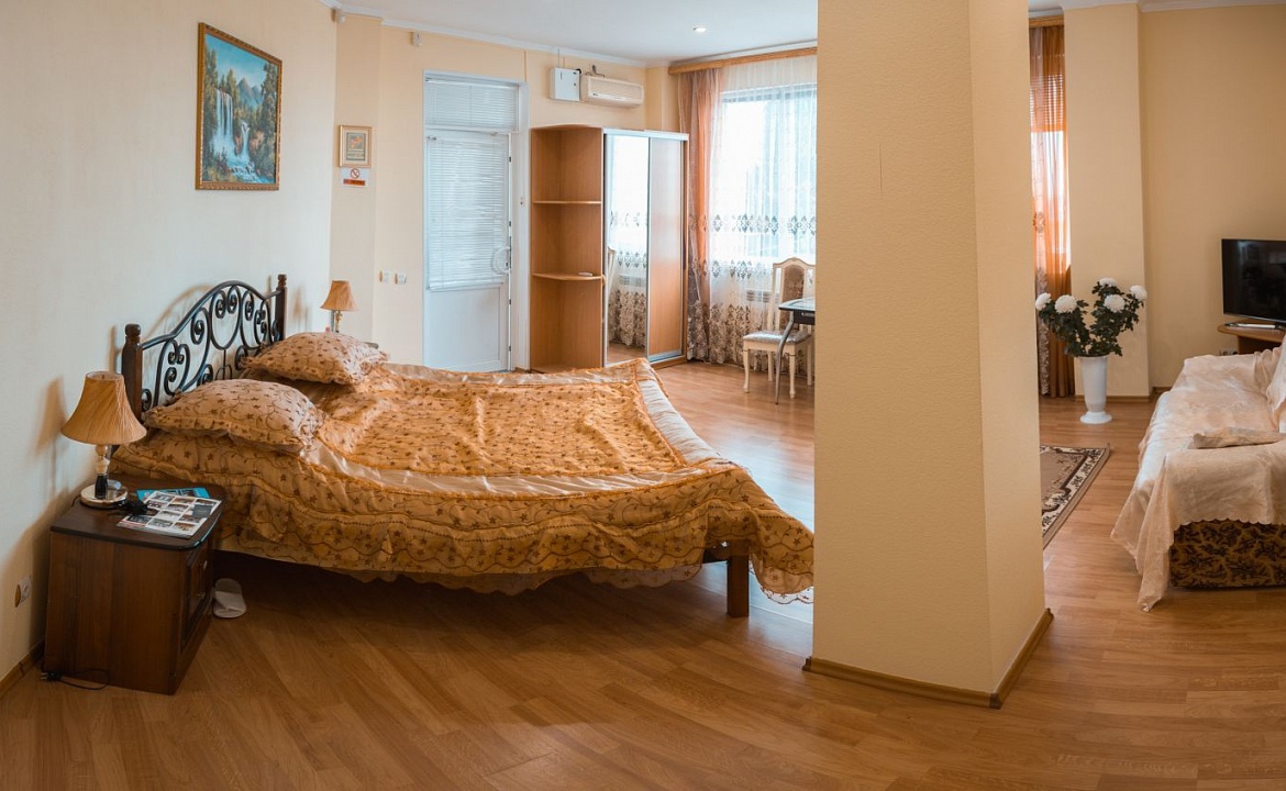 Полулюкс № 2.1. Гостевой дом частный "Мид". Ялта