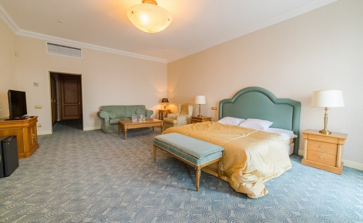 Студия. Санаторий "Вилла Карасан". Партенит