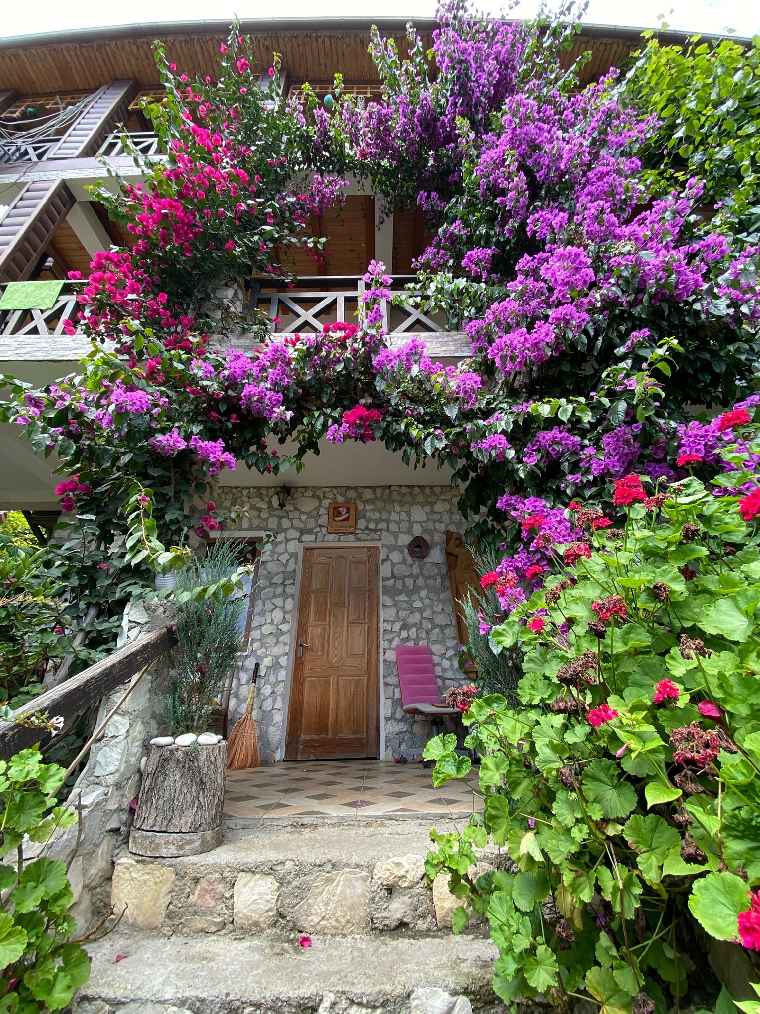 . Гостевой дом Эль Платано. Новый Афон