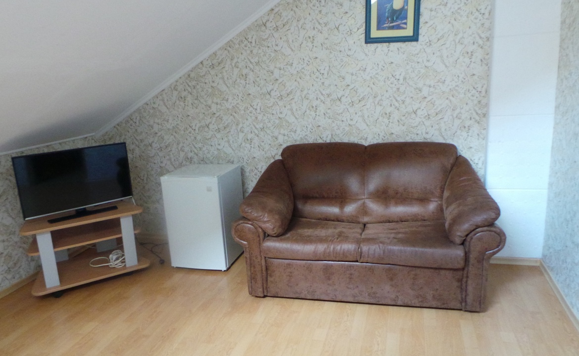 2-местный мансард 3 этаж. Отель «Гавань». Ейск