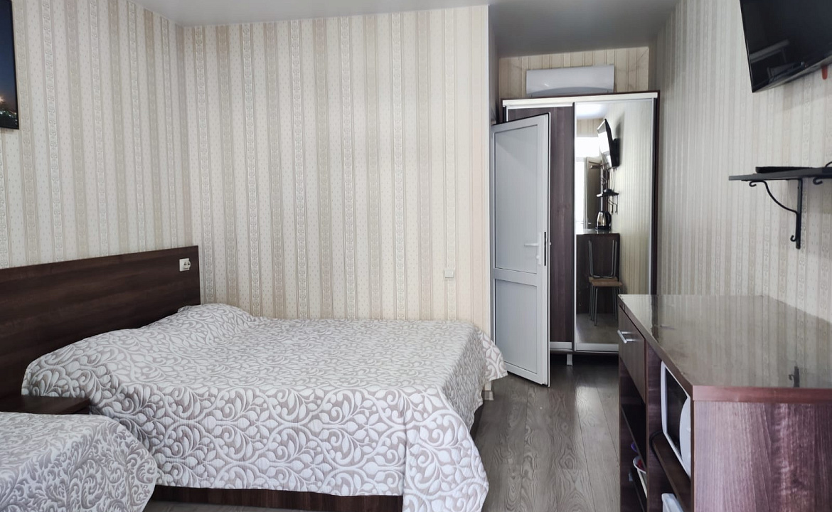 3-х местный стандарт со всеми удобствами.. Гостевой дом "Уда-ча". Лазаревское 3-х местный стандарт со всеми удобствами.. Гостевой дом "Уда-ча". Лазаревское