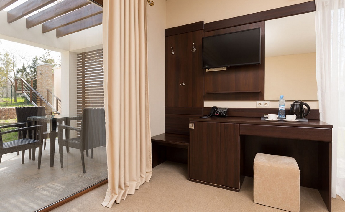 ДЖУНИОР. Семейный отель RIGA VILLAGE RESORT. Щелкино