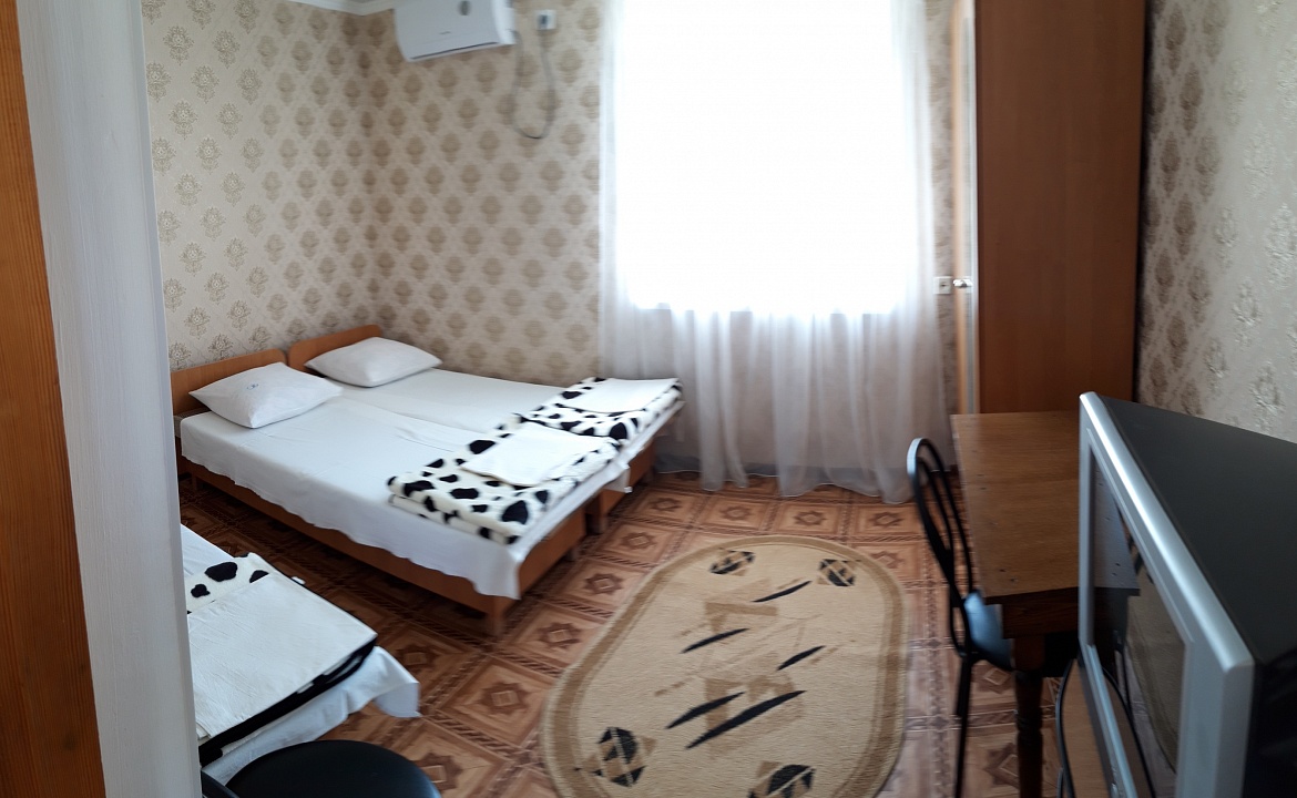 Двухкомнатный номер. Гостевой дом "Алчак Кая". Судак Двухкомнатный номер. Гостевой дом "Алчак Кая". Судак