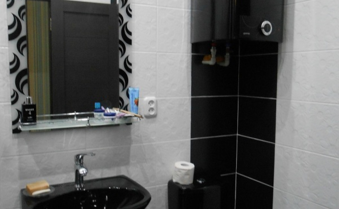 2х-комнатная квартира . Квартира в многоквартирном доме Ардзинба 9 кв 1 в Новом Афоне. Новый Афон