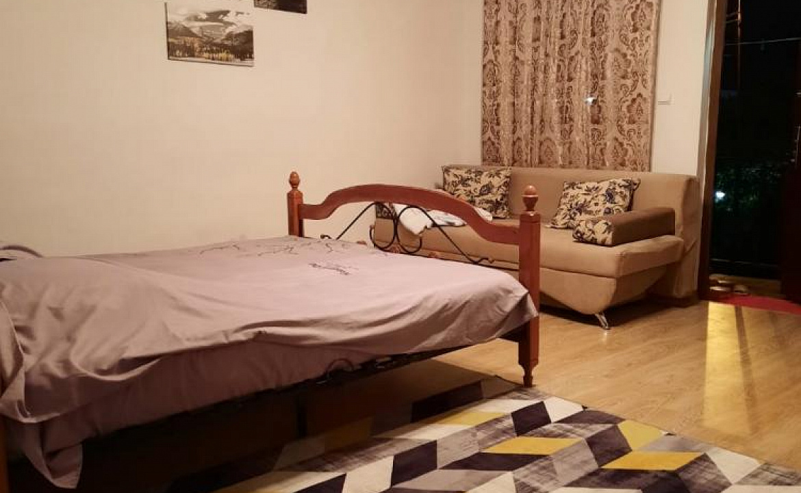 3-х местный. Частный сектор ул. Имама Шамила, 59. Сухум