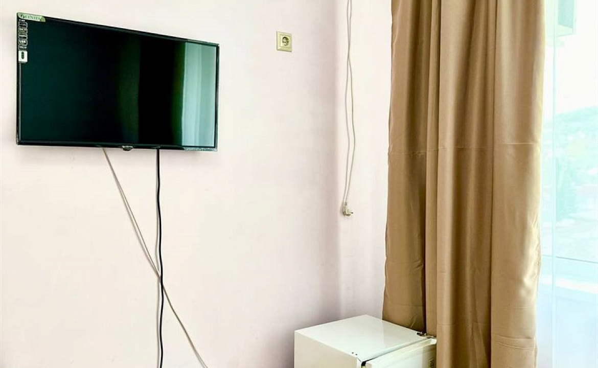 Cтандарт 2х местный с двумя кроватями и доп местом. Отель LooBeach SeaView. Лоо