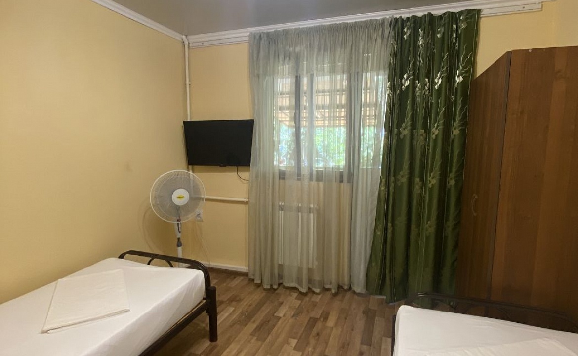 Двухместный номер с двумя раздельными кроватями. Гостевой дом «Диана» - Адлер. Адлер