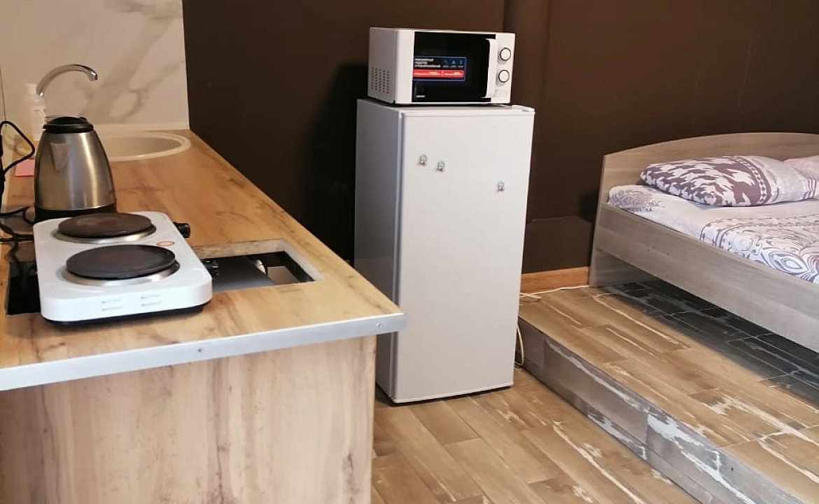 Двухместные апартаменты. Гостевой дом Четыре сезона. Лоо