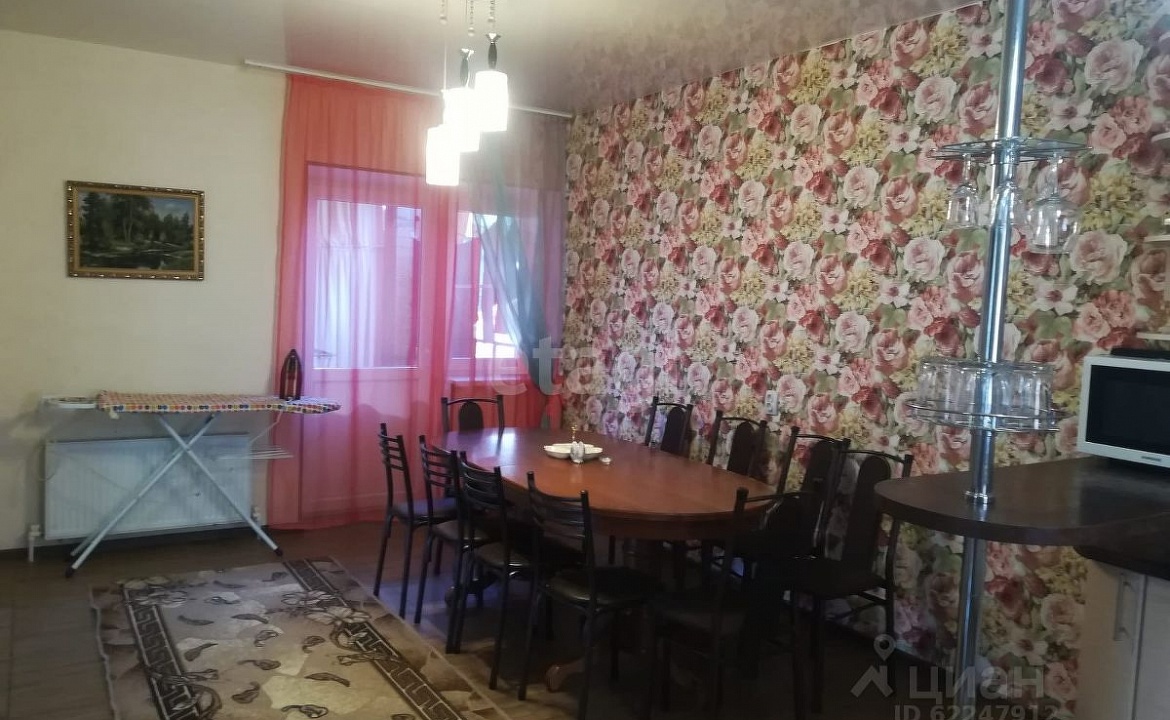 Дом. Коттедж на Красной. Ейск