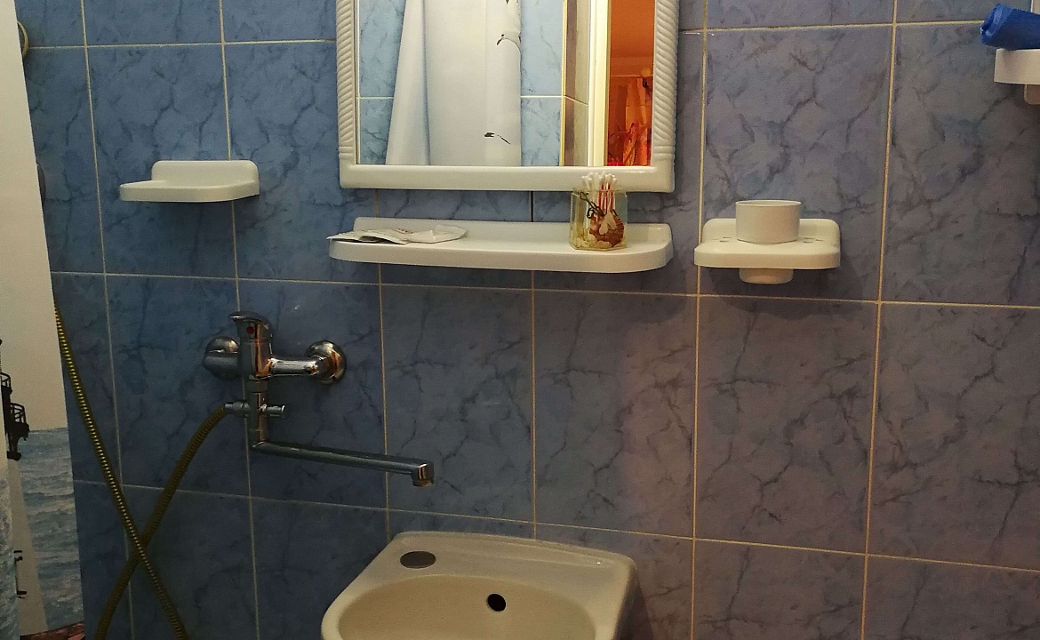 Розовый. Гостевой дом ОАЗИС. Ялта