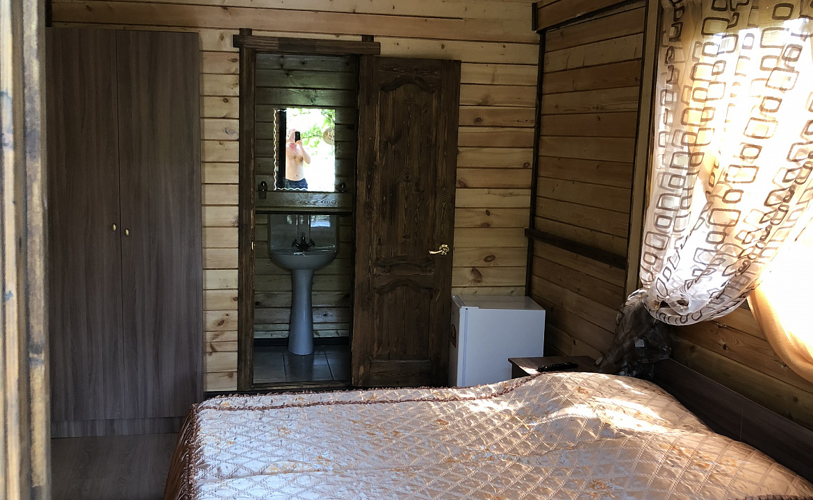 комфорт1. Гостевой дом В гостях у Заура. Сухум