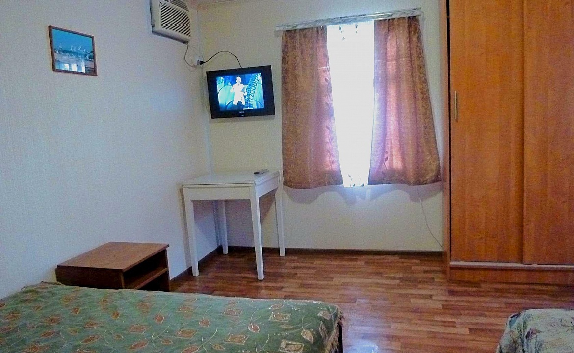 домик на 2-3 человека . Частный сектор У Марины. Ейск домик на 2-3 человека . Частный сектор У Марины. Ейск