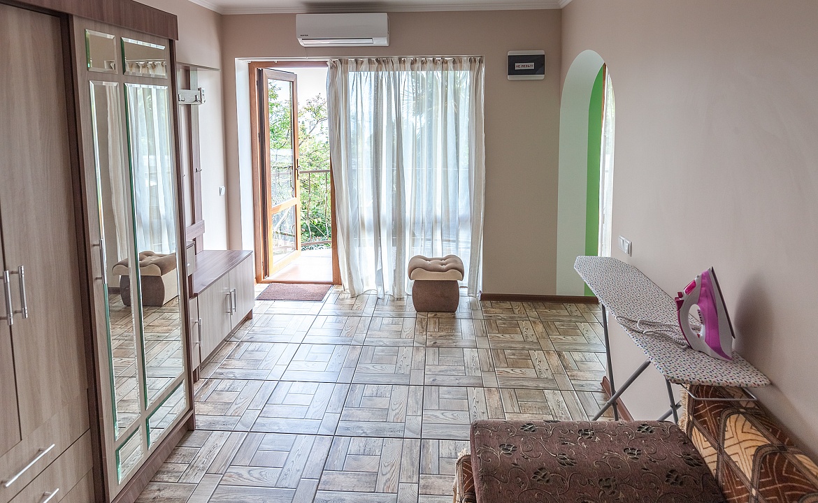 Семейный до 8 чел. Гостевой дом Пролетарская 12. Гурзуф