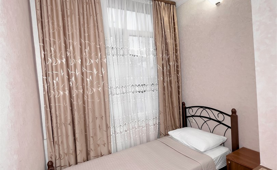 Семейный номер. Отель "VIVA Лариса". Адлер