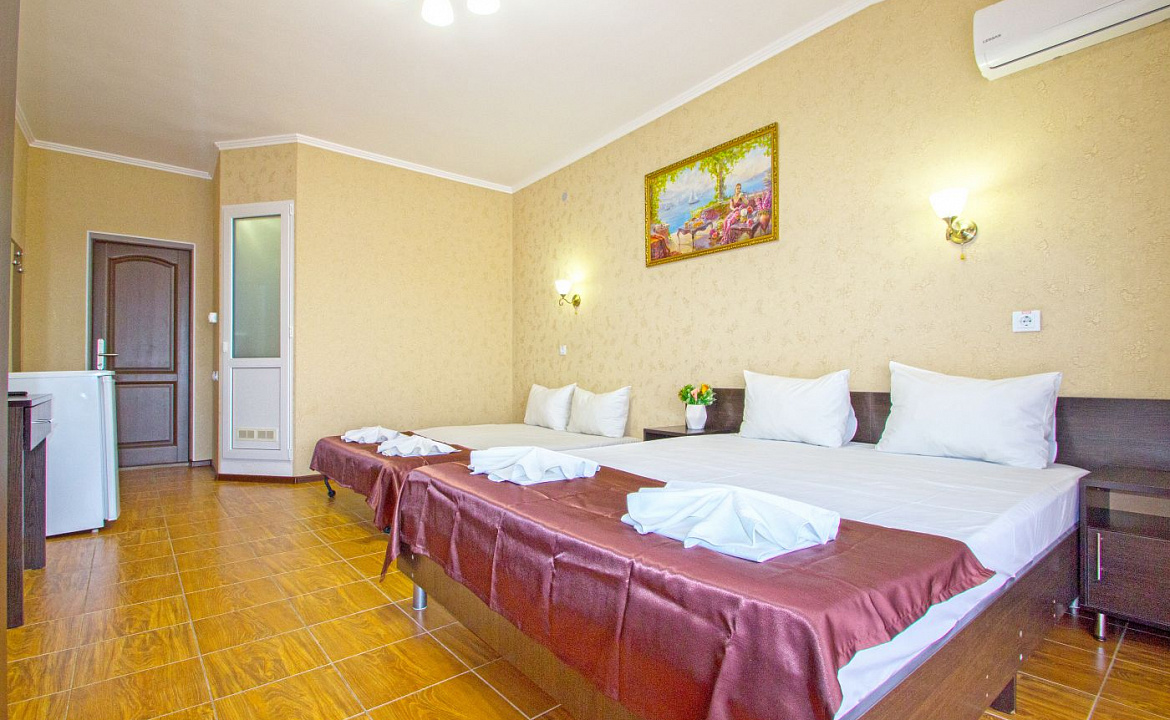 Комфорт с балконом+2. Гостиница "ATLAS" . Верхнее Джемете