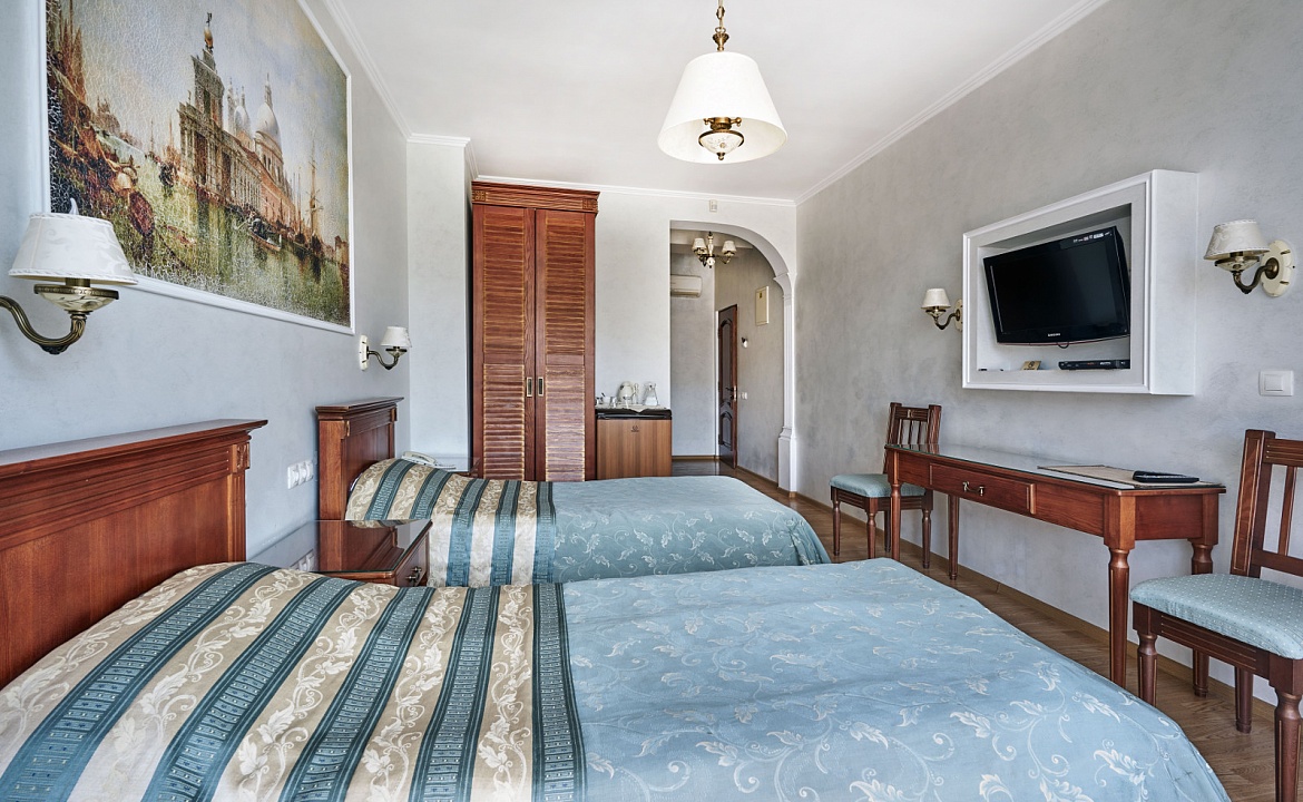 Двухместный стандарт. Гостевой дом "KuprInn". Балаклава