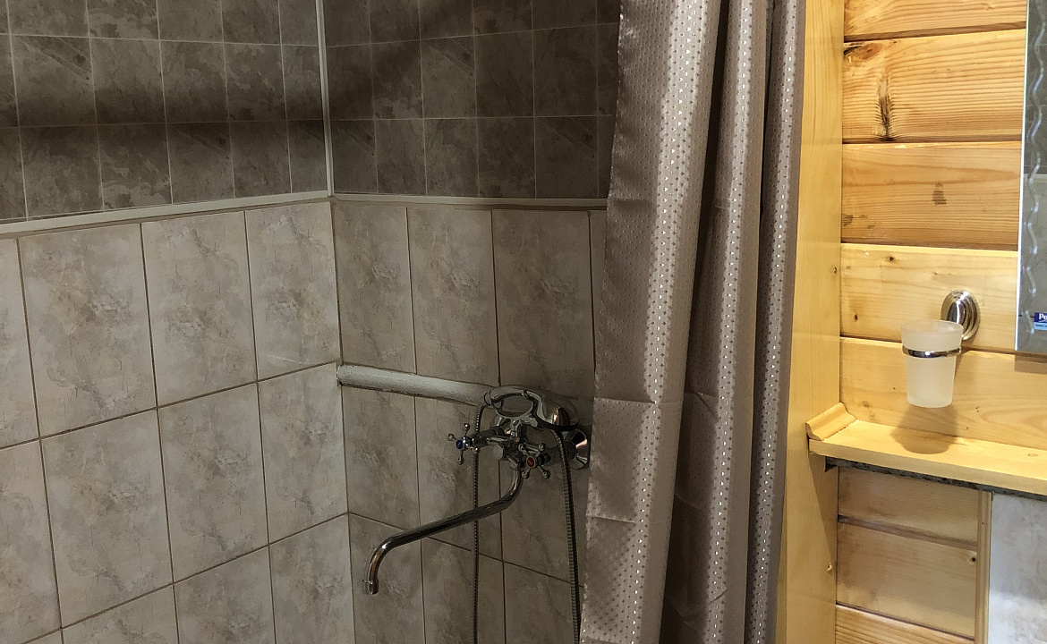 комфорт1. Гостевой дом В гостях у Заура. Сухум