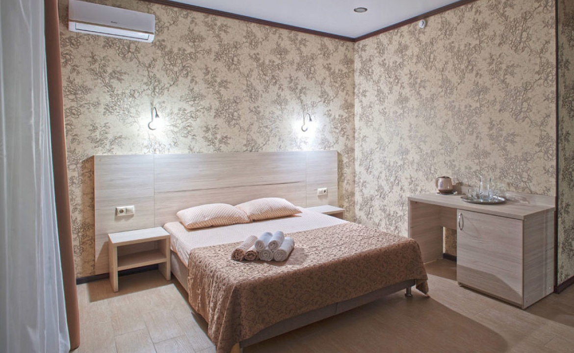 ДВУХМЕСТНЫЙ НОМЕР. Отель "Каскад". Лазаревское