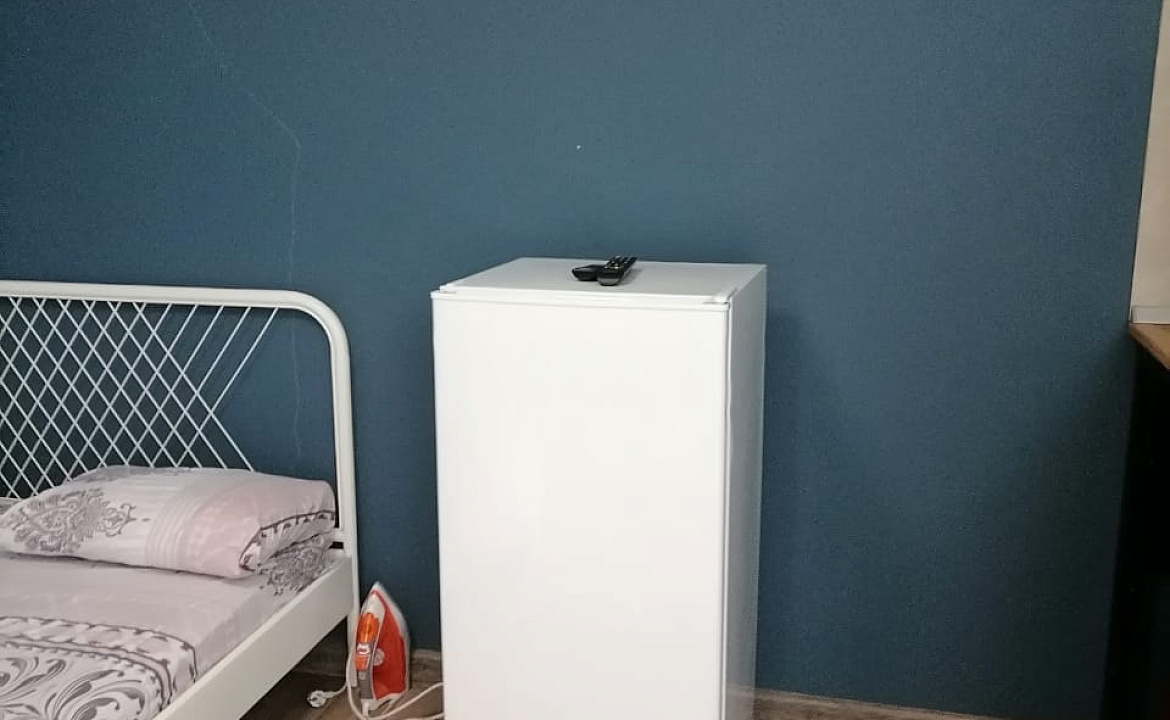 Трехместные апартаменты. Гостевой дом Четыре сезона. Лоо