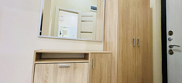 Квартира в многоквартирном доме Светлая студия у моря с террасой