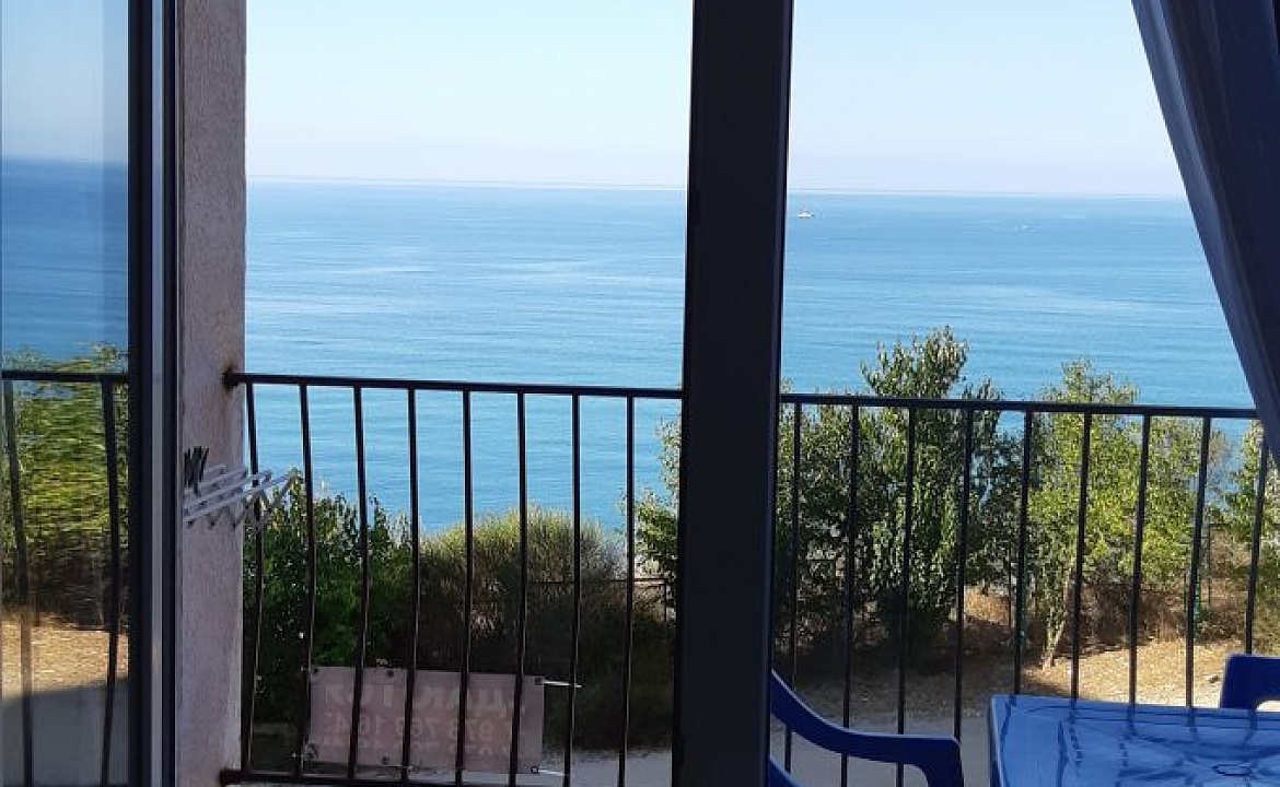 Квартира-студия (кв. №11). Квартира Апартаменты "OLIMP" на Звёздном берегу. Севастополь